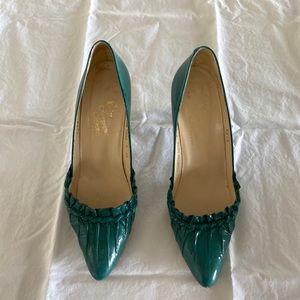 Rodina Ferragamo pumps